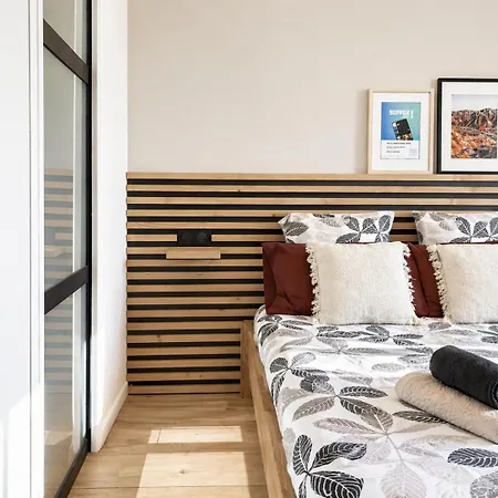 Vacatella - Les Pins Ensoleilles, Contemporain Avec Balcon Et Apercu * 생트막시메